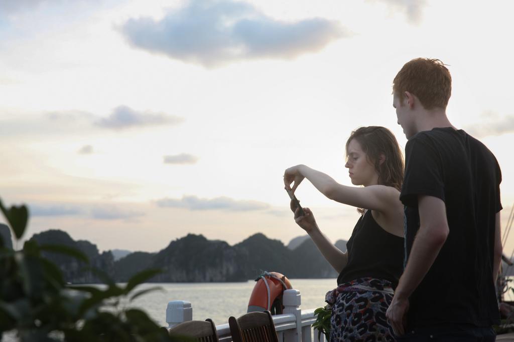 Halong Royal Boutique Cruises Ha Long Exterior foto