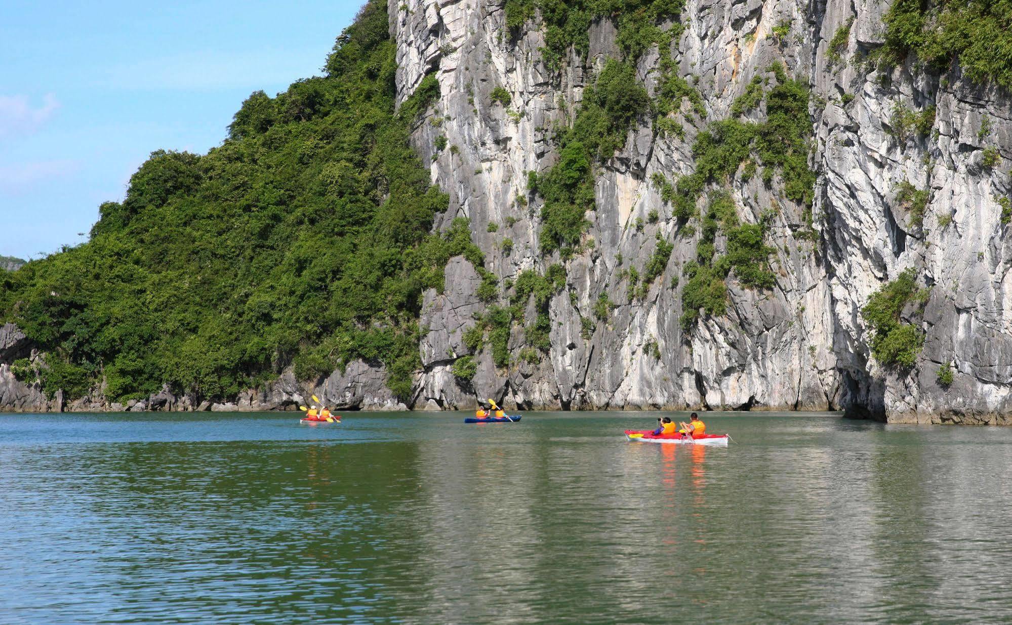 Halong Royal Boutique Cruises Ha Long Exterior foto